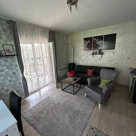 Apartament Trio Sa Terasom *