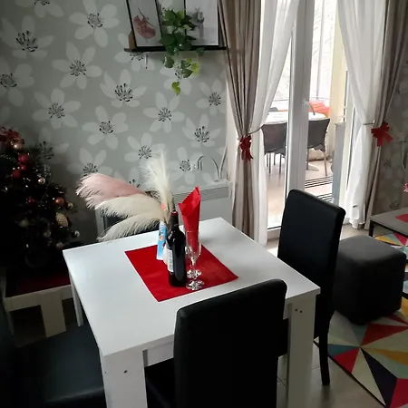 Trio Sa Terasom Apartament